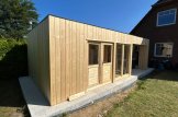 Bureau de jardin avec auvent PREMIUM (Isolé RE2020, 34 mm + bardage), 5x3 m, 15 m² + 9 m² customer 1