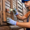 Imprégnation et peinture des maisons en bois