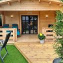 Témoignage client : Anthony & Rebecca et leur chalet de jardin de luxe avec bain à remous chauffé au bois, à Chwilog (Royaume-Uni)