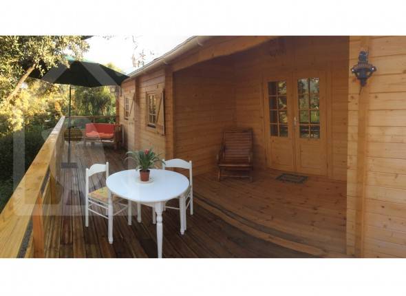 Terrasse du chalet de jardin