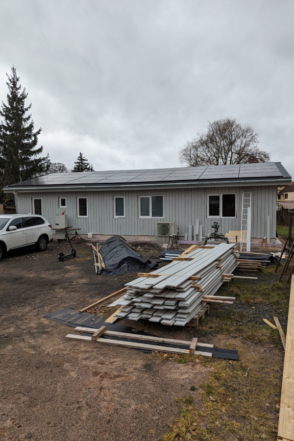 cabane-en-rondins-sur-mesure-côté-JULIA