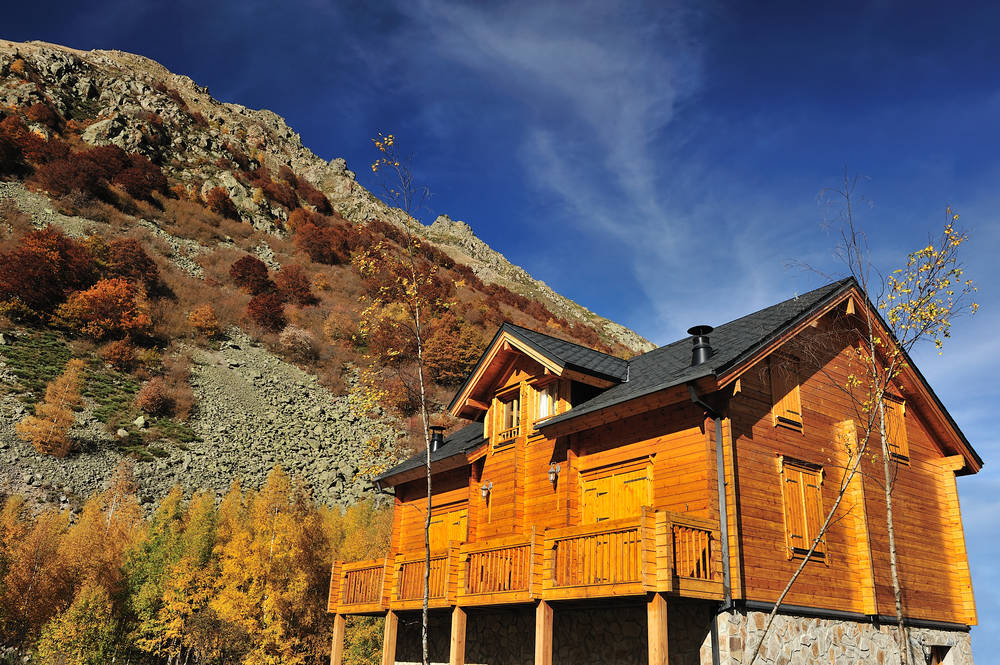 Chalet-en-bois-en-Midi-Pyrénées