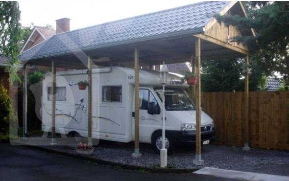 Garage en bois pour camping car
